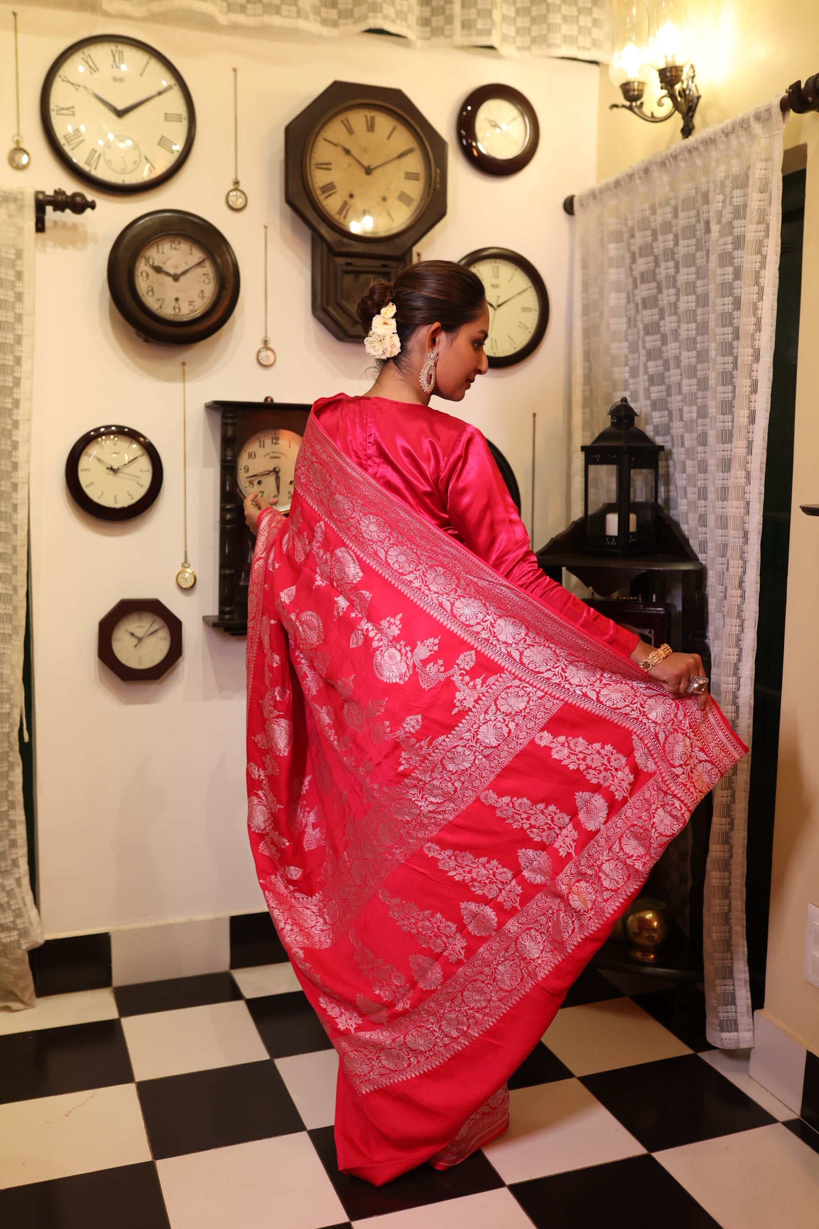 Priyanshi || Magenta Pink Pure Mashru Banarasi Saree with all over Silver Zari Floral Jaal