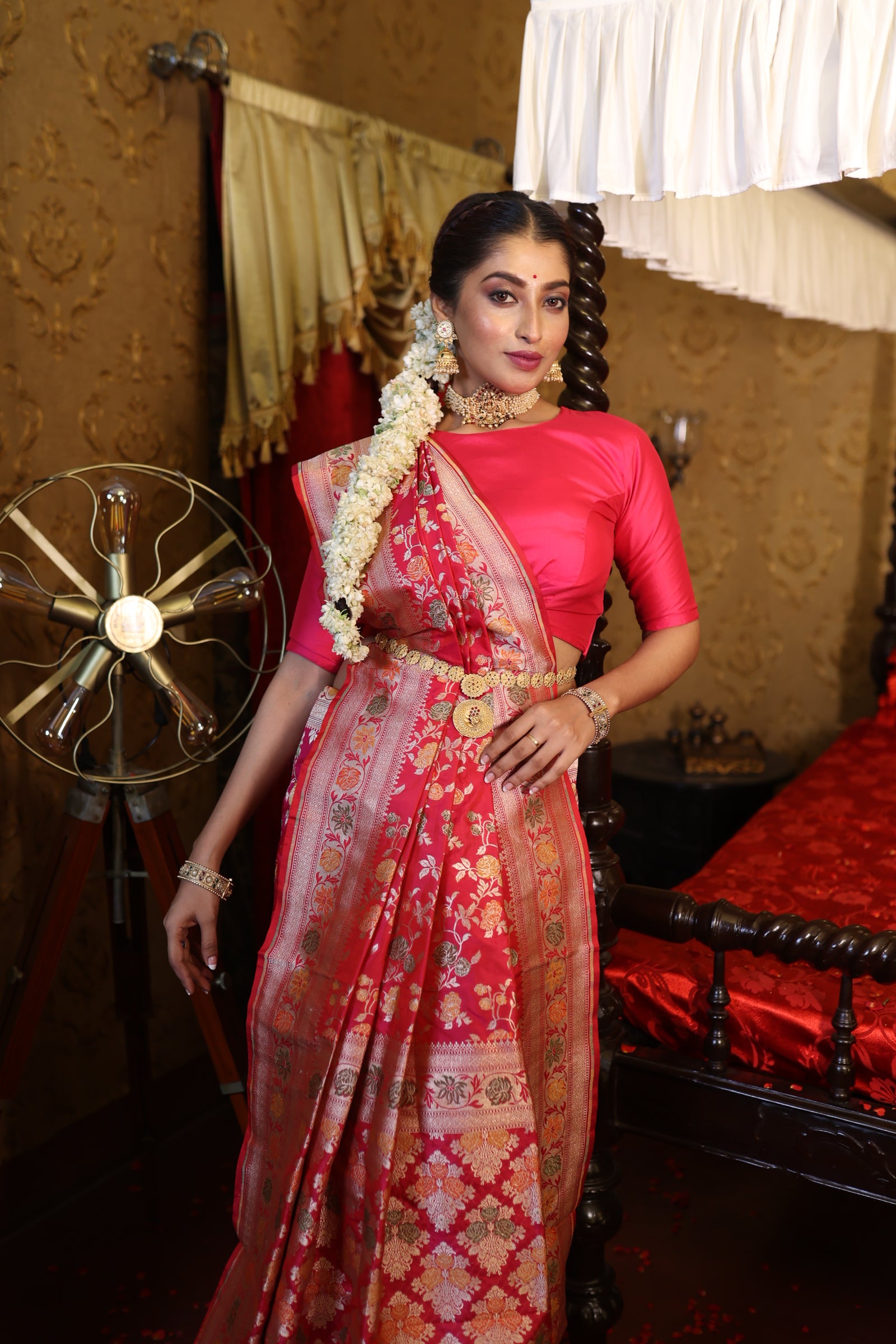 Vadhu || Magenta Pink & Red dual tone Pure Katan Banarasi Saree with all over Jangla in Matte Gold Zari and Meenakari highlights