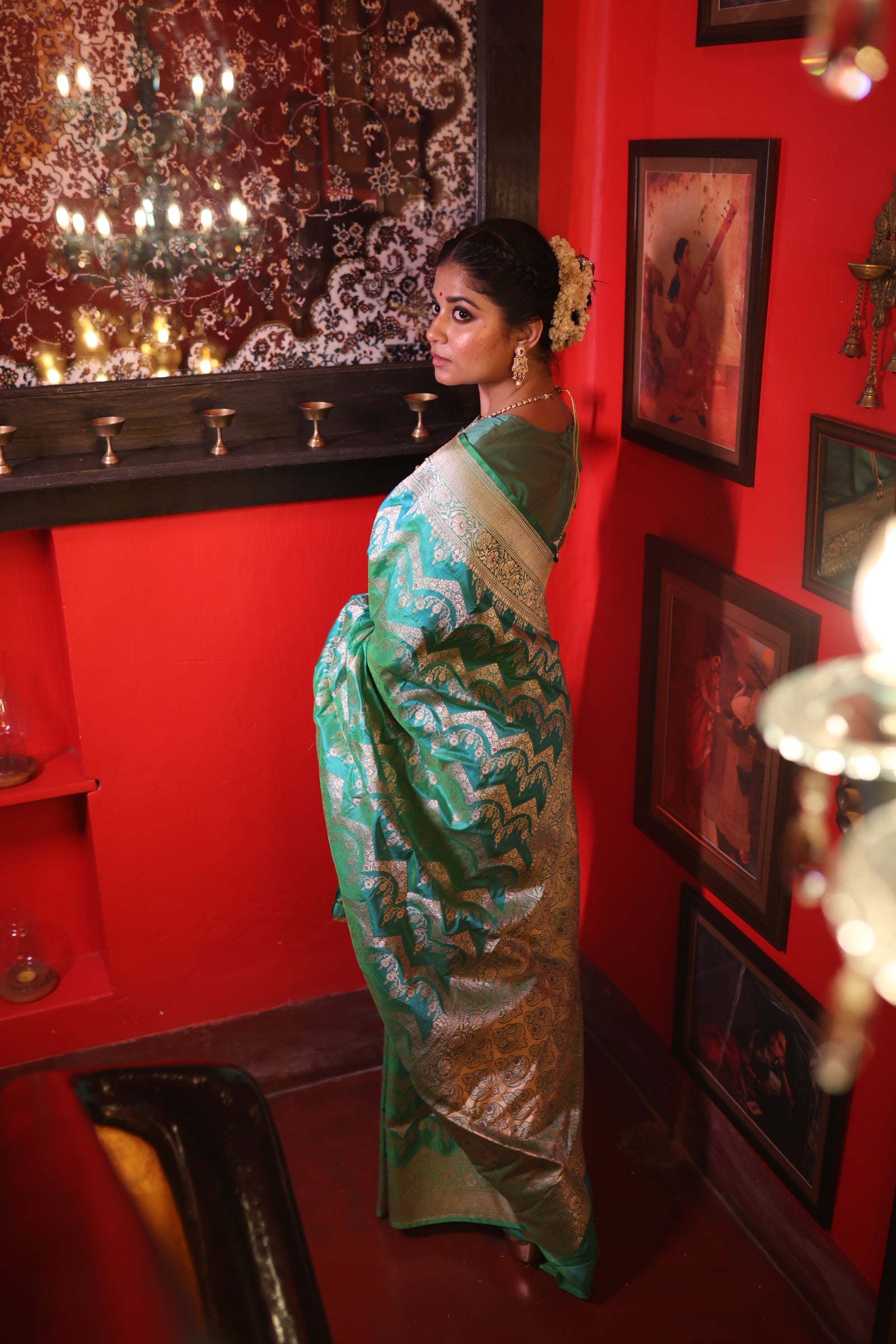 Gehna || Sea Green & Lime Green dual tone Pure Katan Handloom Banarasi Saree with all over Jangla woven in Matte Gold Zari and Meenakari highlights