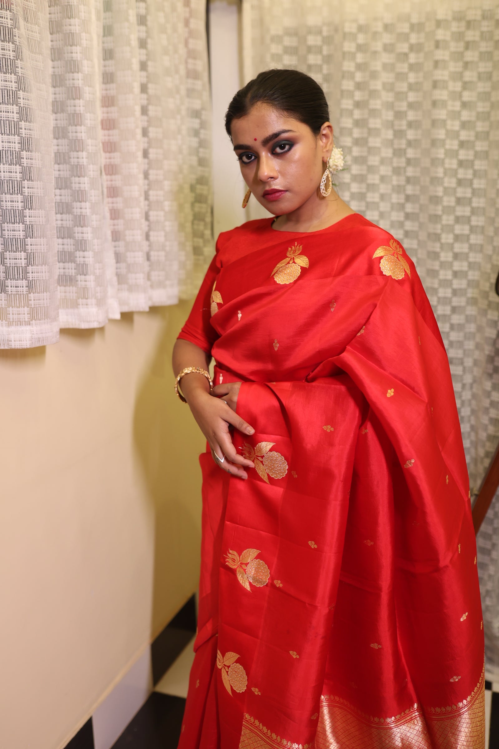 Sindura || Red Pure Raw Mango Silk Handloom Banarasi Saree with all over 'Sona-Rupa' Kadhua Buti and Floral motif border