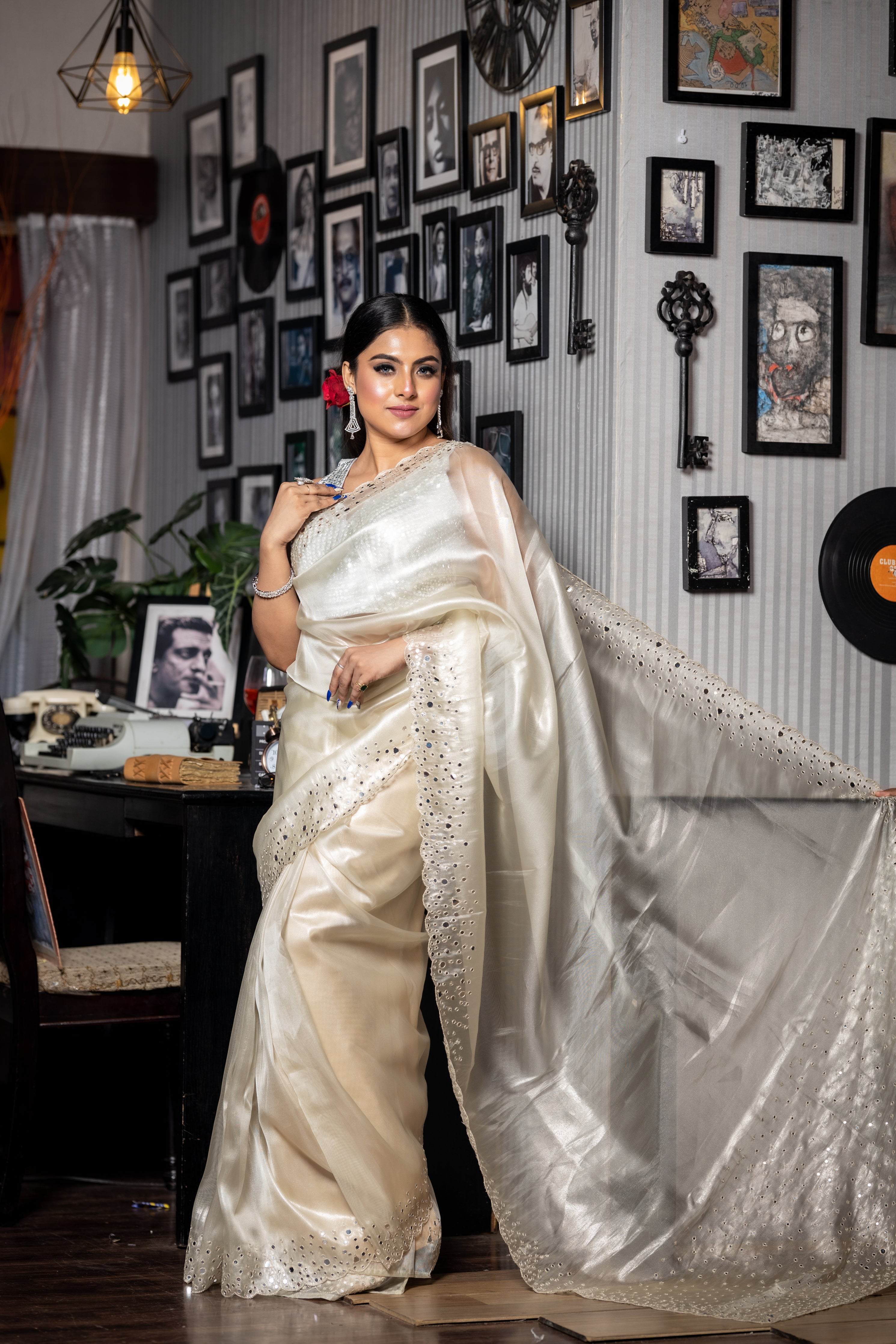 Pearline || Pearl Grey & Metallic Silver dual tone Raina Tissue Fancy Saree with Plain Body and Foil Mirror Handwork Border