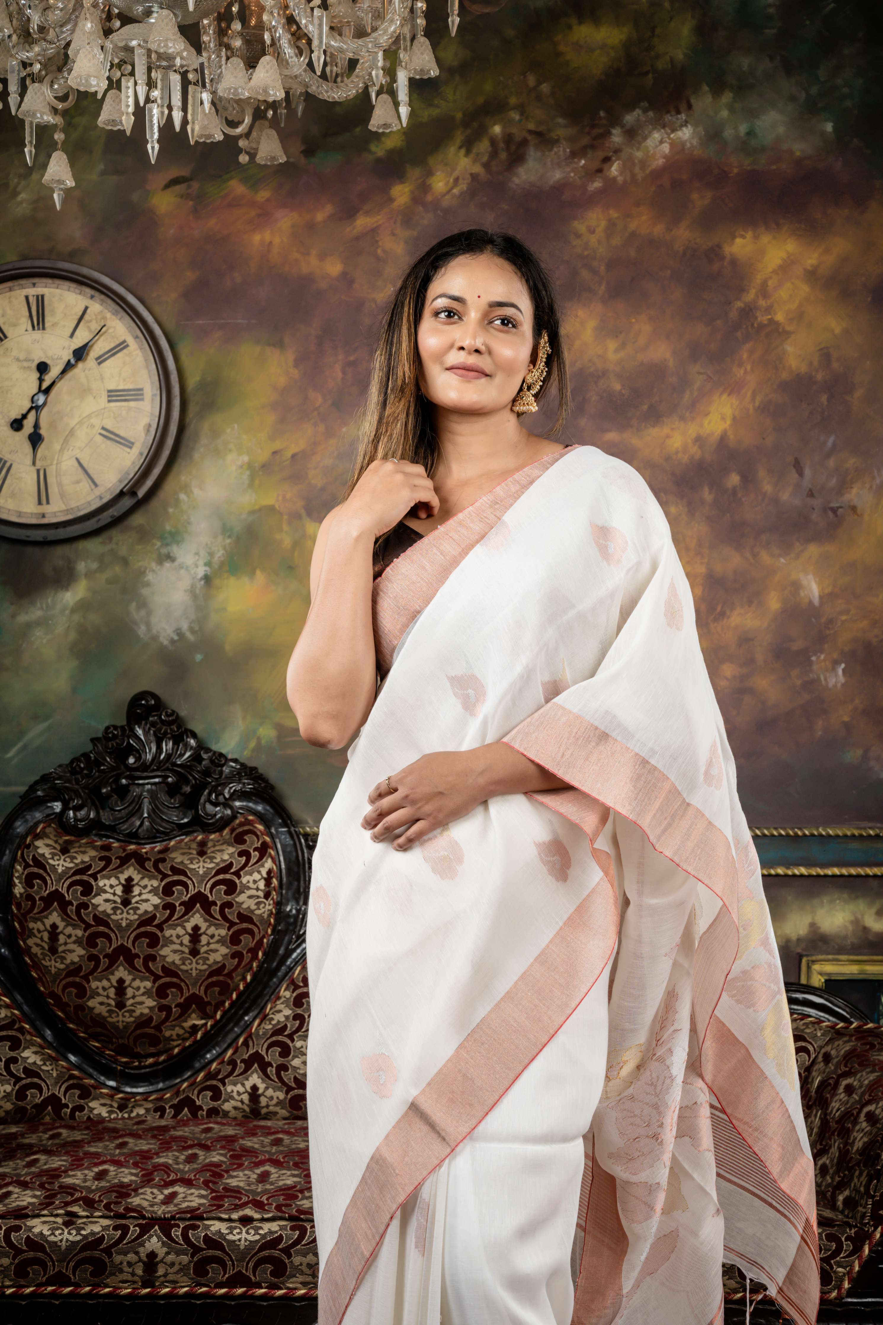 Champa || Off-White Organic Linen Bengal Handloom Saree with all over Silver,Gold & Copper Zari Floral Jamdani Buta and Pallu with Copper Zari Border