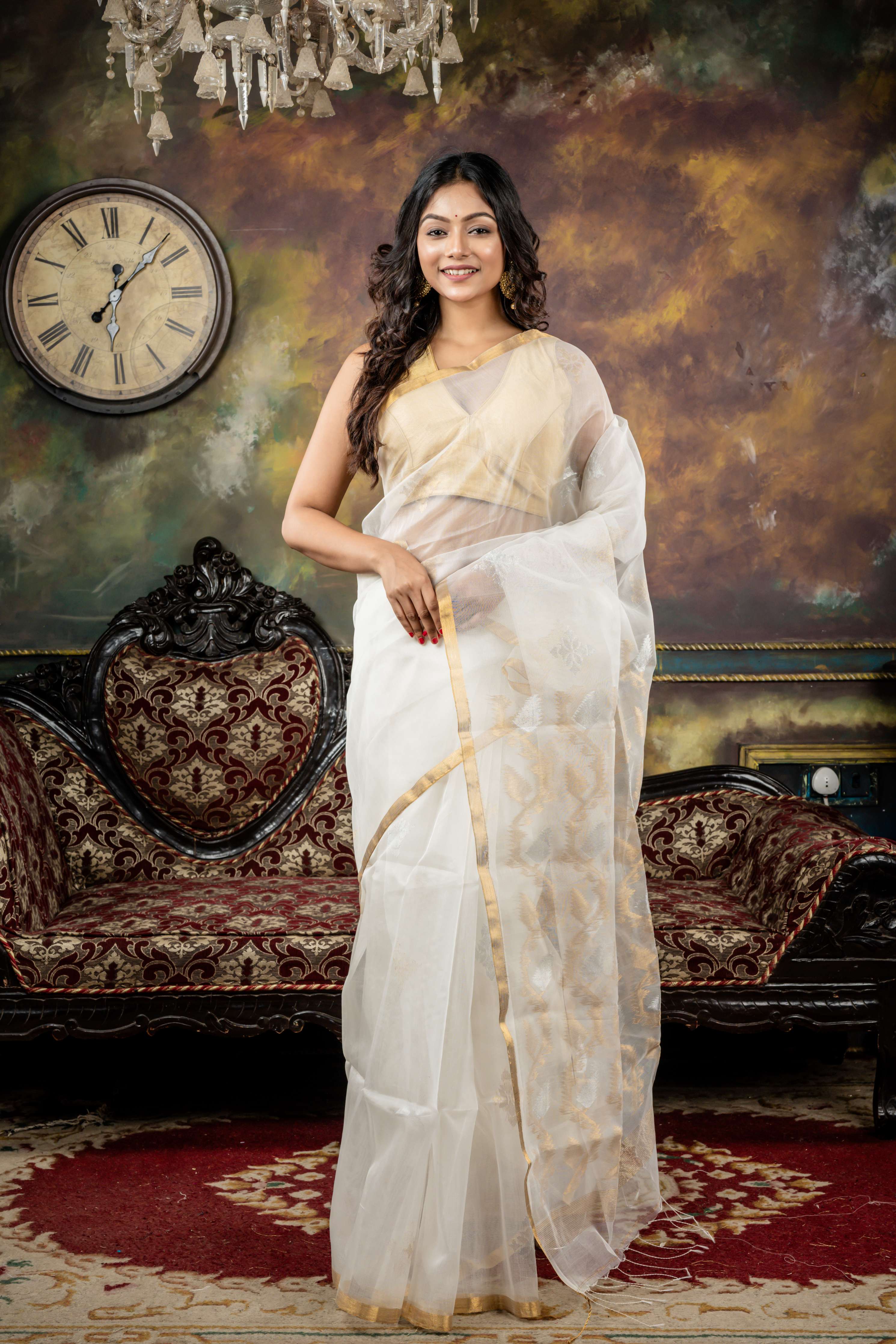 Swarnali || Pure White Muslin Bengal Handloom Saree with all over Antique Gold & Silver Zari Floral Buta, 'Karat' Pallu and Antique Gold Zari Plain Border