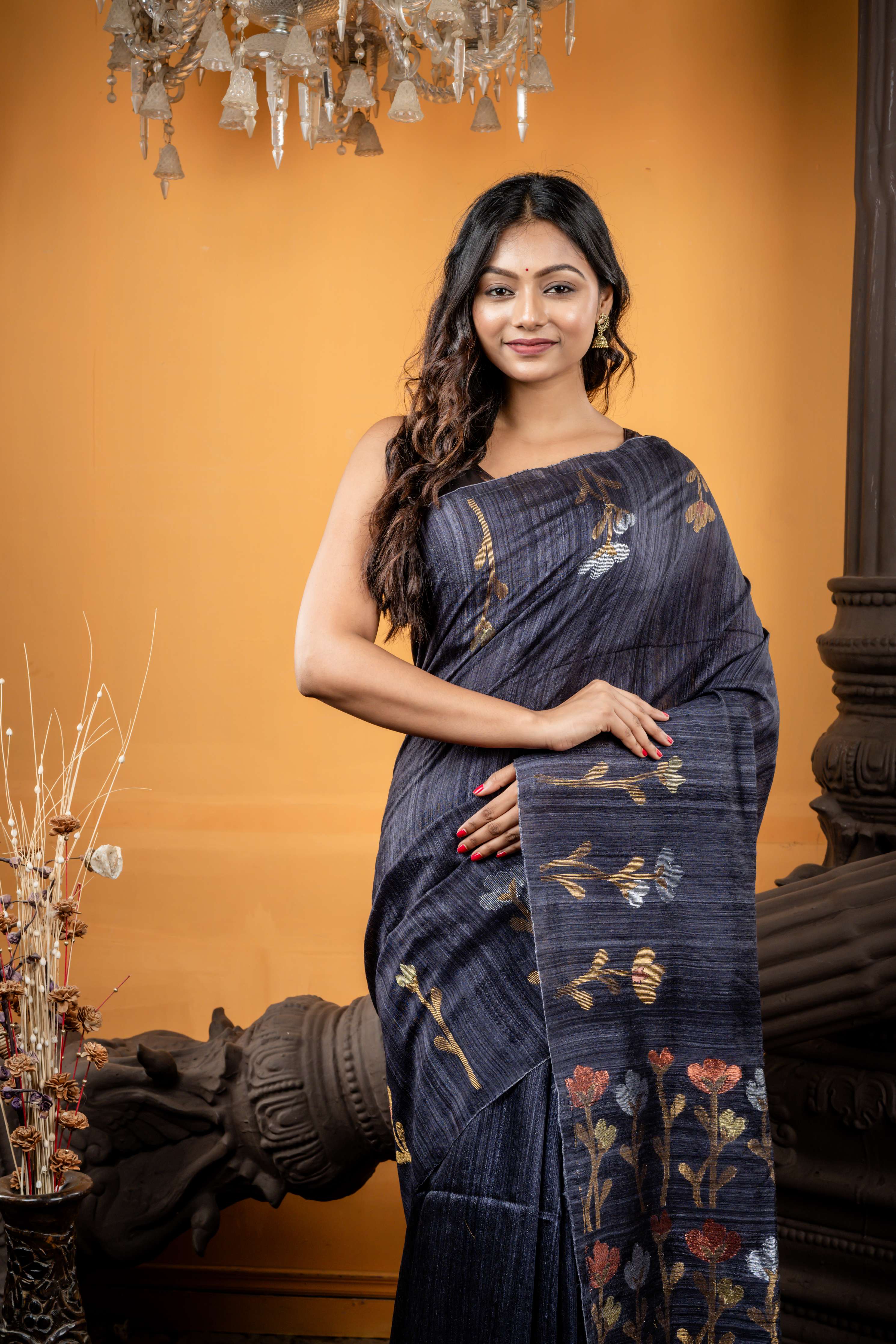 Tulip || Dark Gunmetal Grey Matka Bengal Handloom Saree with Plain Body and Silver, Golden, Antique Gold & Copper Zari 'Tulip' motif Border & Pallu