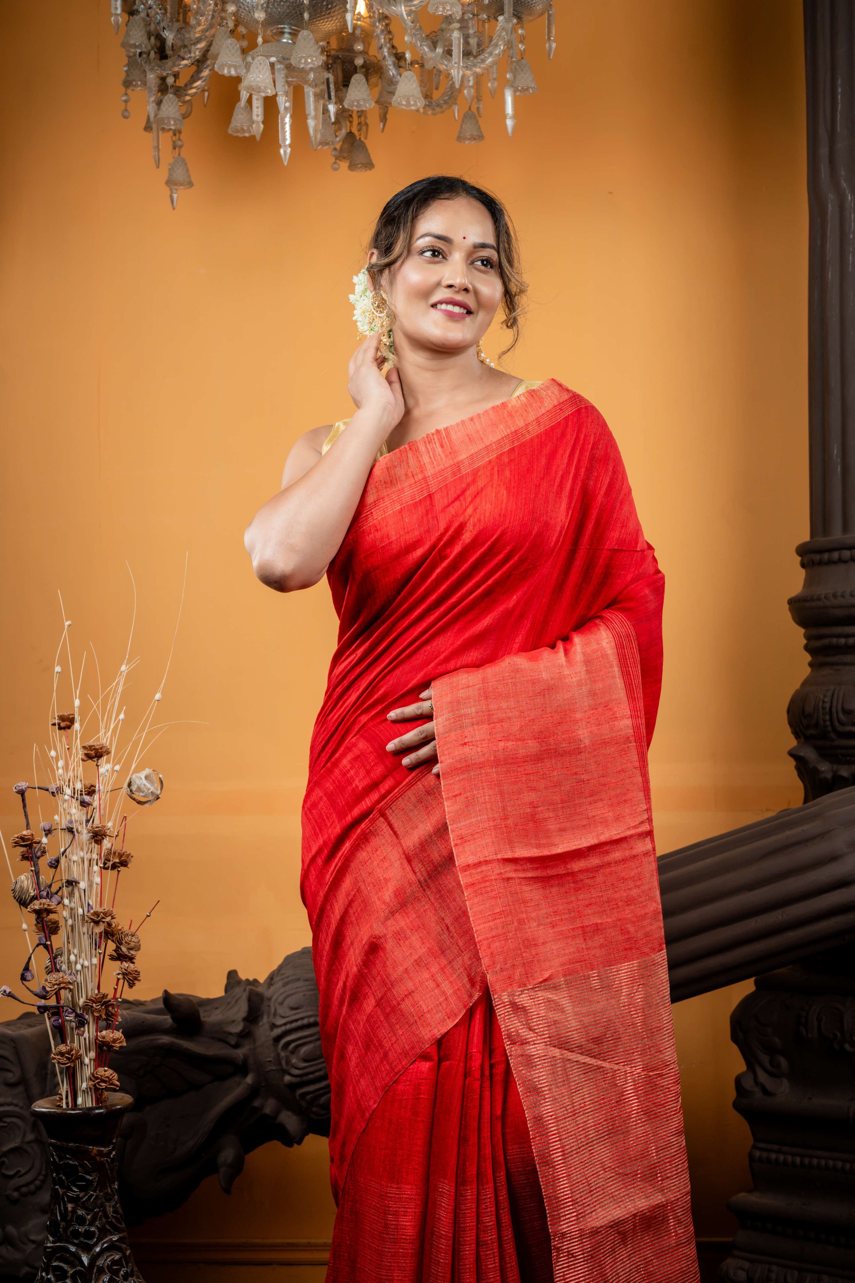 Aalta || Red Matka Bengal Handloom Saree with Plain Body, Matte Copper Zari plain 'Mahapadh' Border and Stripe Pallu