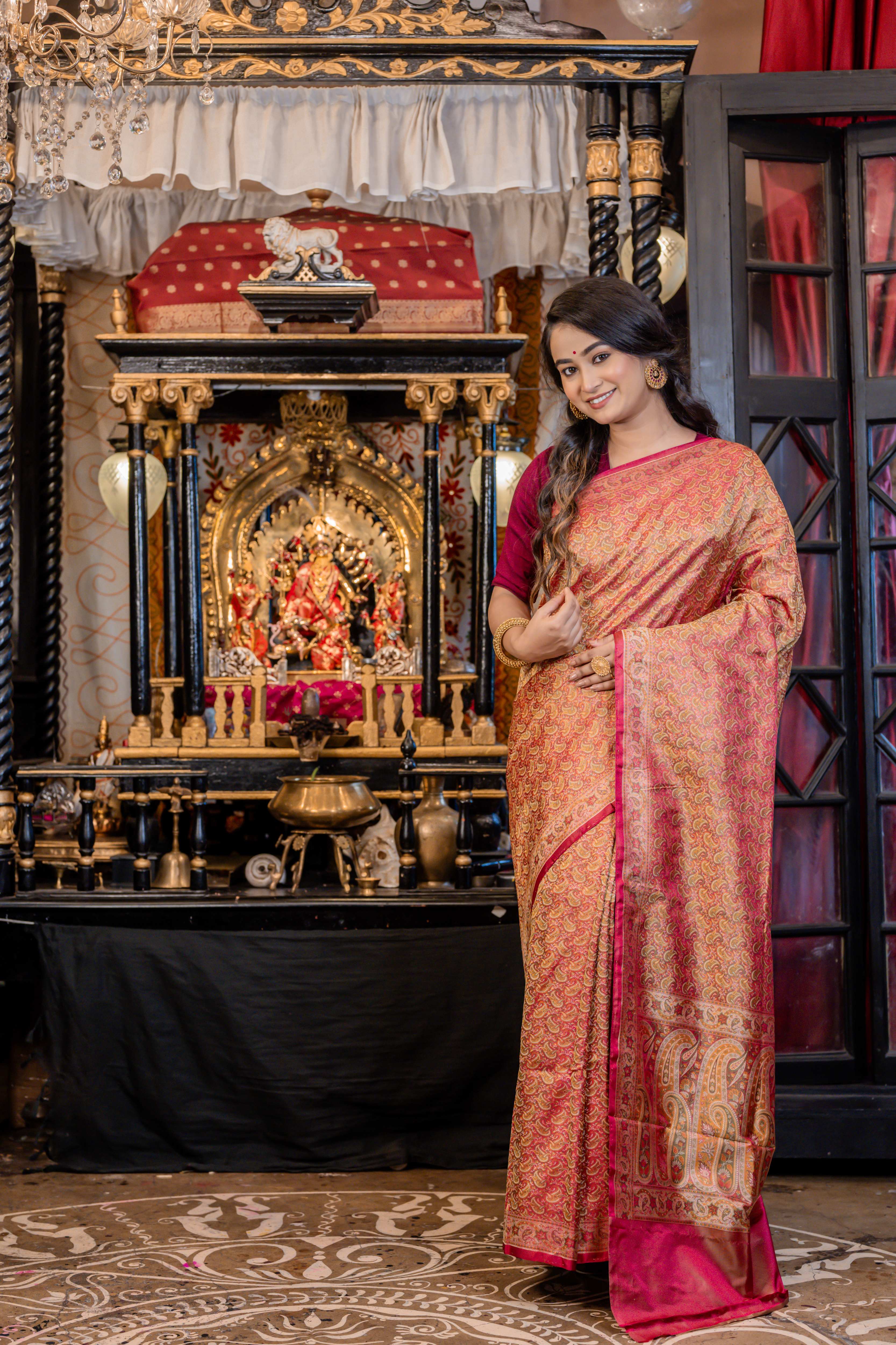 Anarika || Beet Red & Olive Green dual tone Pure Katan traditional Floral Banarasi Jamawar Handloom Banarasi Saree