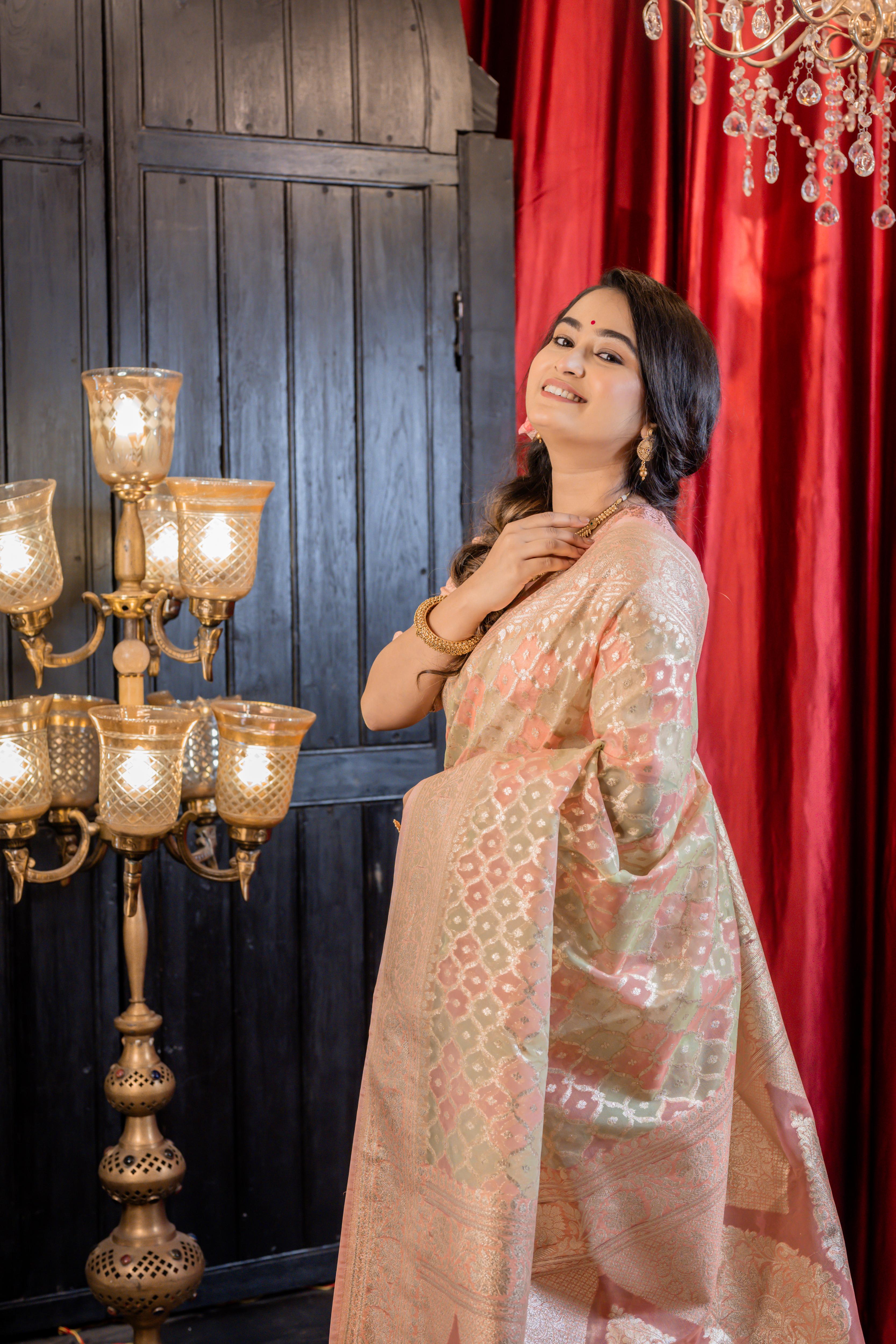 Lehak || Mint Green & Dusty Pink Rangkaat Pure Organza Banarasi Saree with all over Matte Gold Zari Buti and Jaal