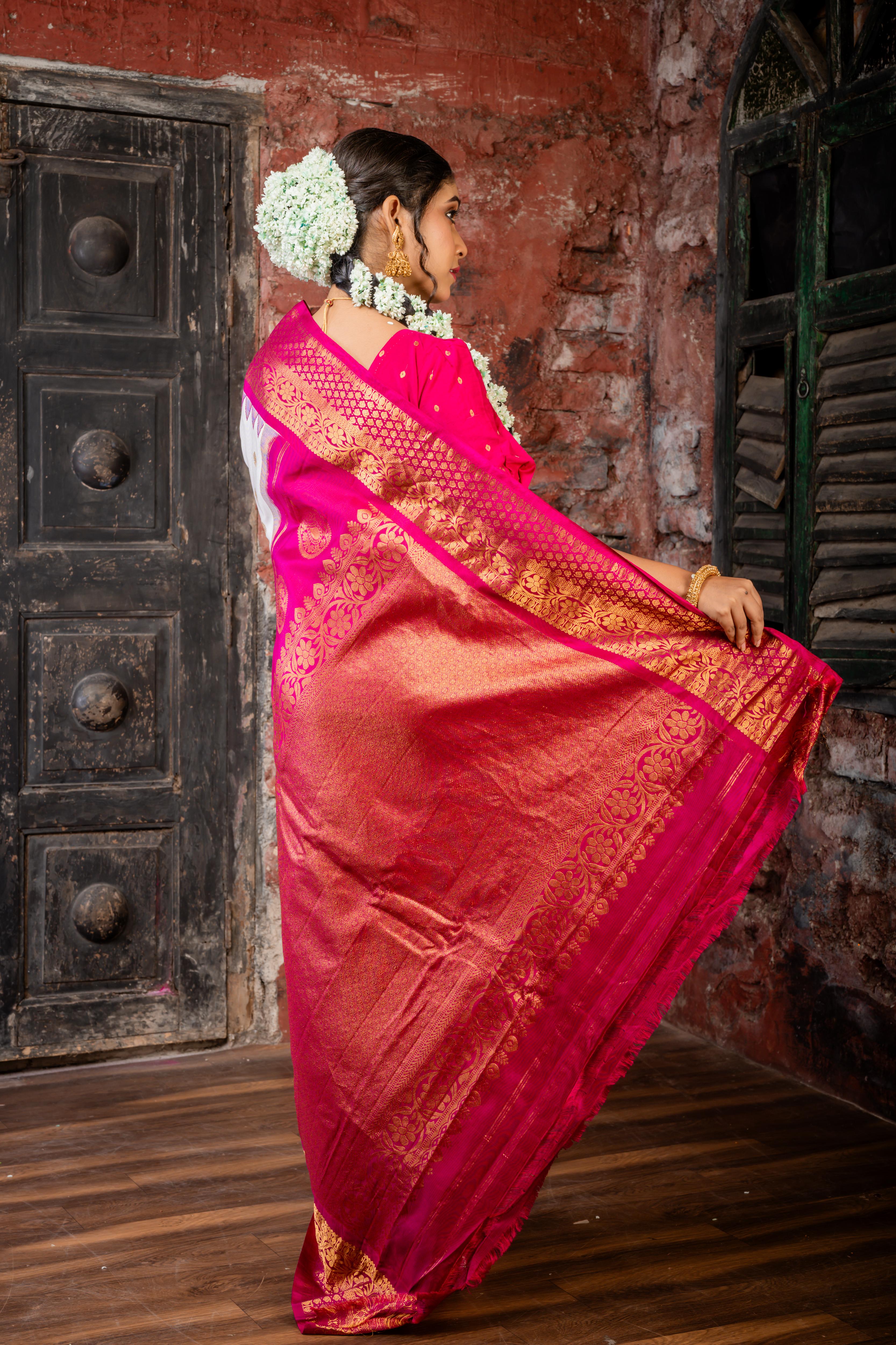 Shwetha || Off-White Pure Gadwal Silk Handloom Saree with all over Antique Gold Buti, Magenta & Antique Gold Zari Traditional design Border and Brocade Pallu