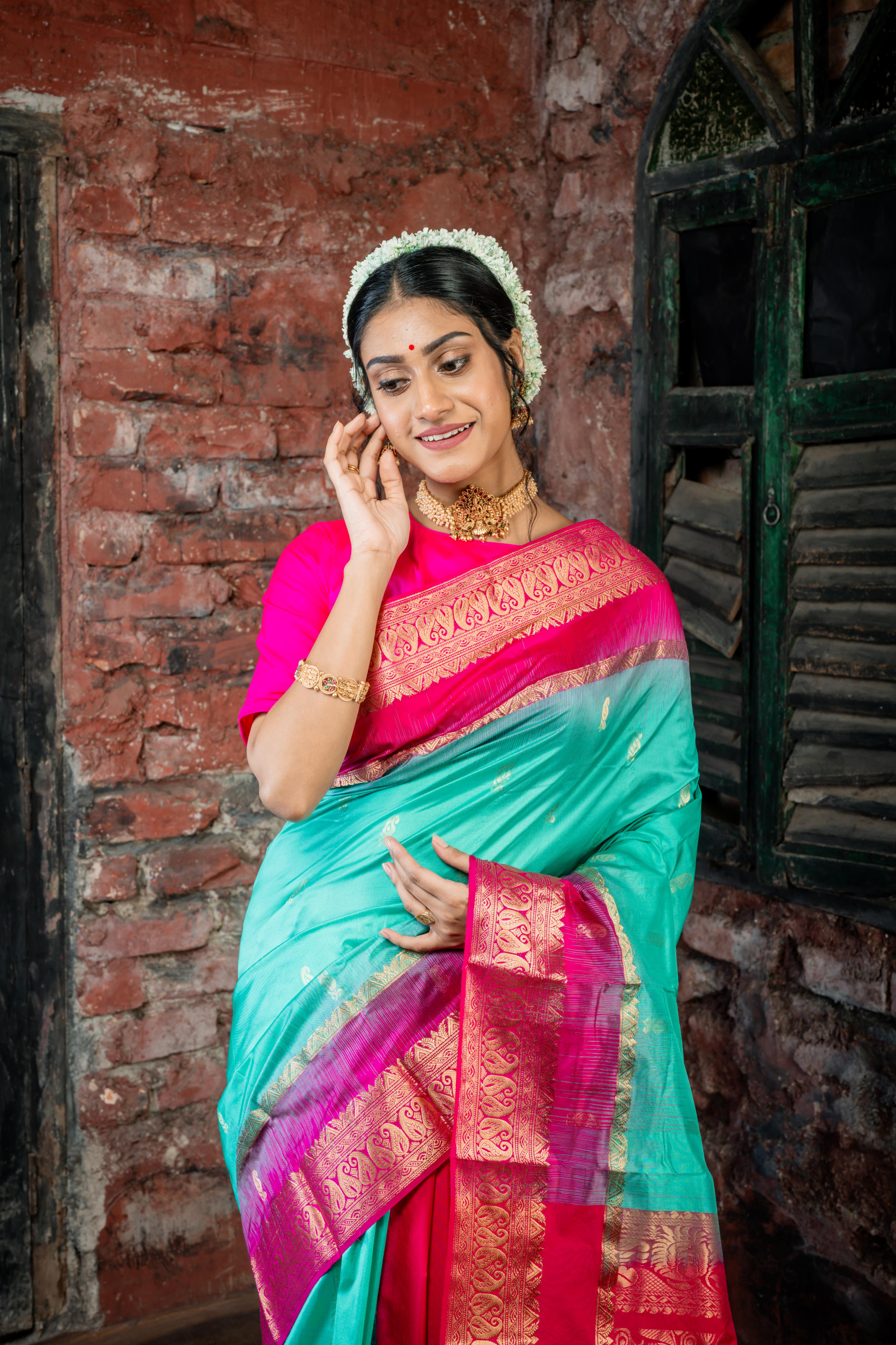 Rithika || Half Body Teal Green & Matte Gold Zari Buta and Half Body Magenta Pink & Matte Gold Zari Stripe 'Patli Pallu' Kanjivaram Silk Saree with Magenta Pink & Antique Gold Zari Traditional design Border & Pallu