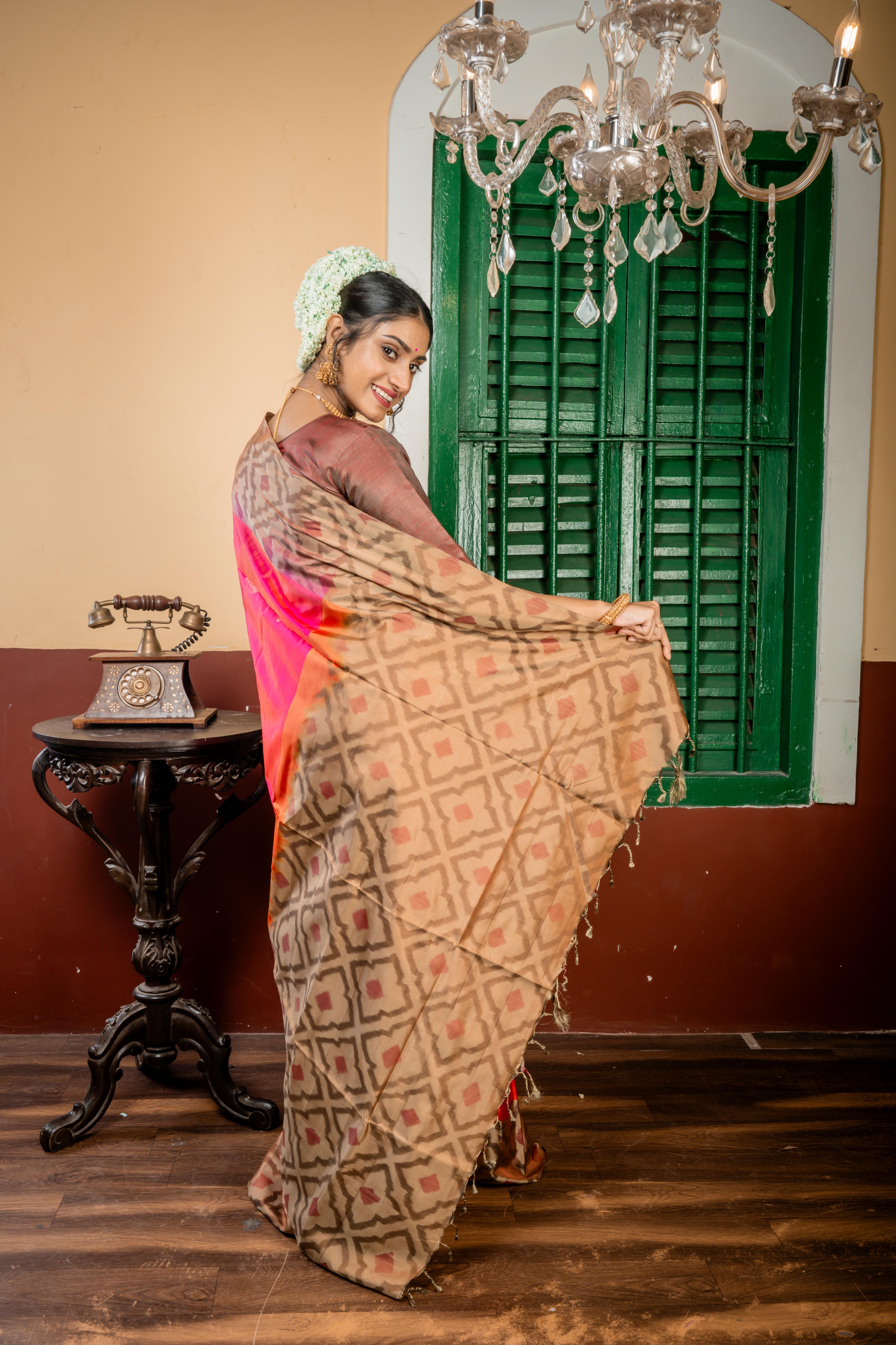 Udisha || Magenta & Rust Orange dual tone Pattu Soft Silk Handloom Saree with all over Copper Zari Buti & Buta and Peanut Brown & Antique Gold dual tone Abstract Border & Pallu
