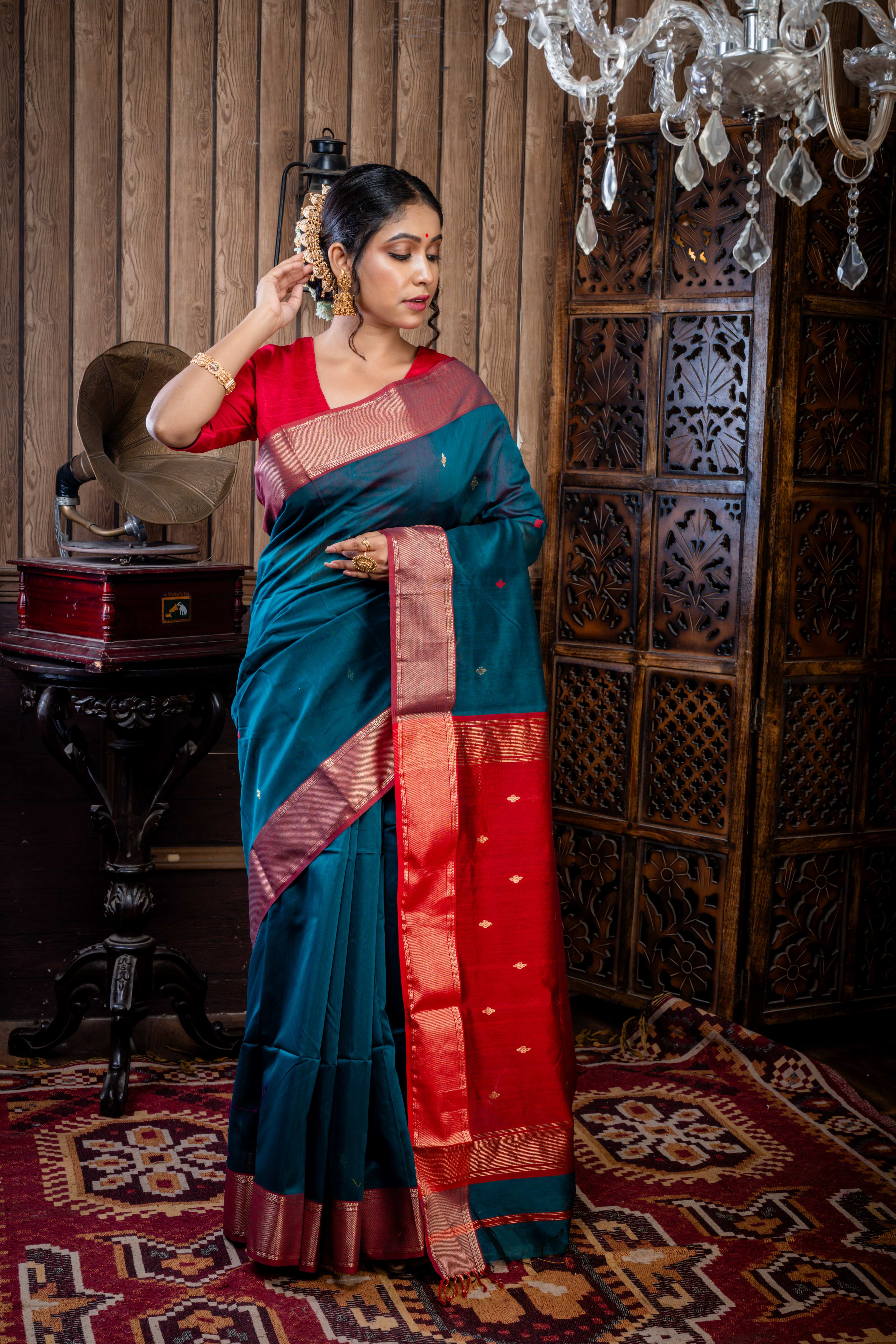 Kaveri || Forest Green Cotton Resham Maheshwari Handloom Saree with all over Golden Zari Buta, Dark Red & Golden Zari Brocade Border and Dark Red & Golden Zari Pallu with Stripe & Buta