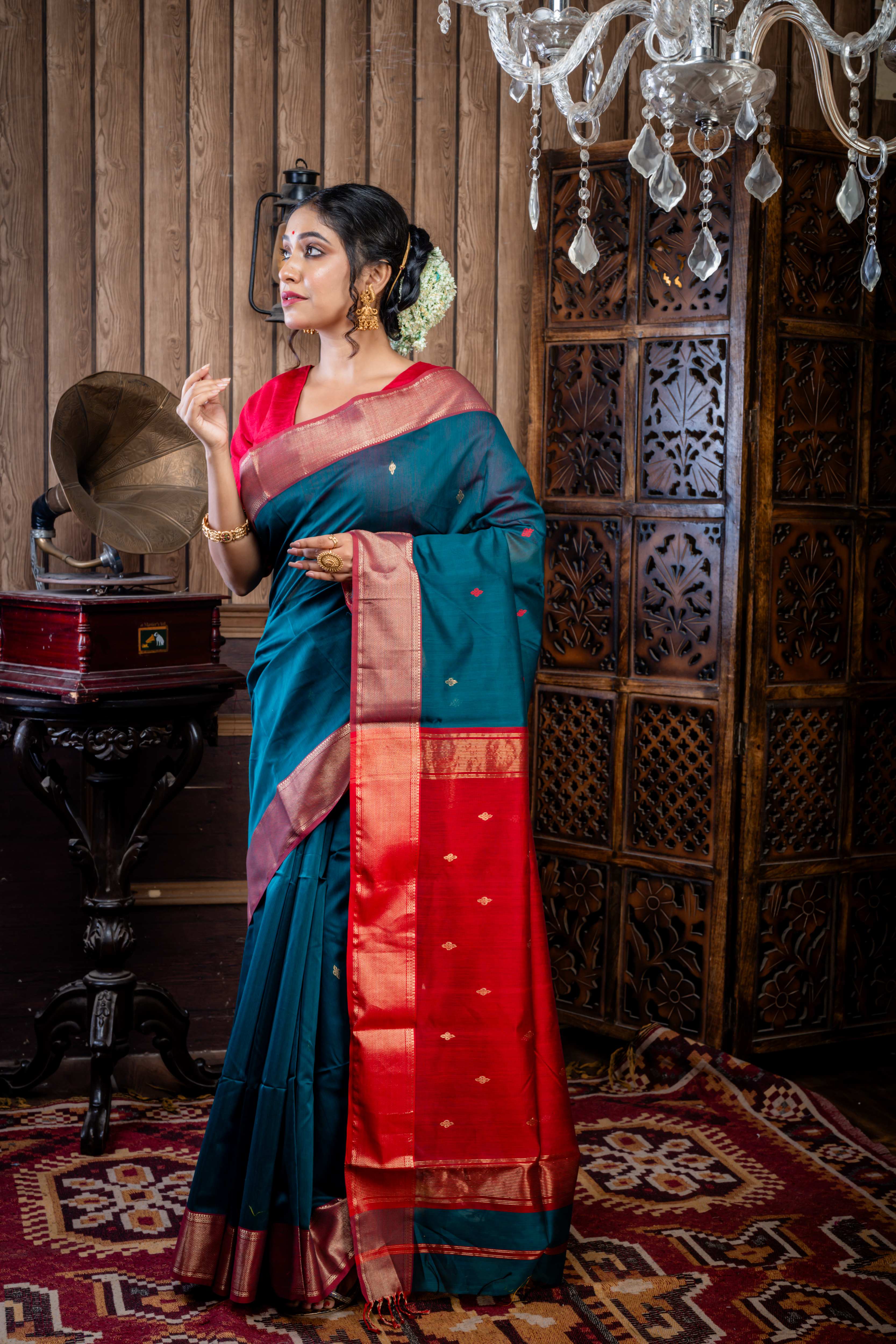 Kaveri || Forest Green Cotton Resham Maheshwari Handloom Saree with all over Golden Zari Buta, Dark Red & Golden Zari Brocade Border and Dark Red & Golden Zari Pallu with Stripe & Buta
