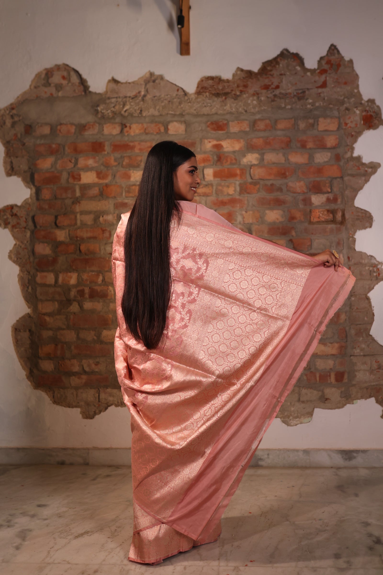Divya || Dusty Pink Pure Katan Banarasi Saree with all over Jaal woven in Matte Gold Zari