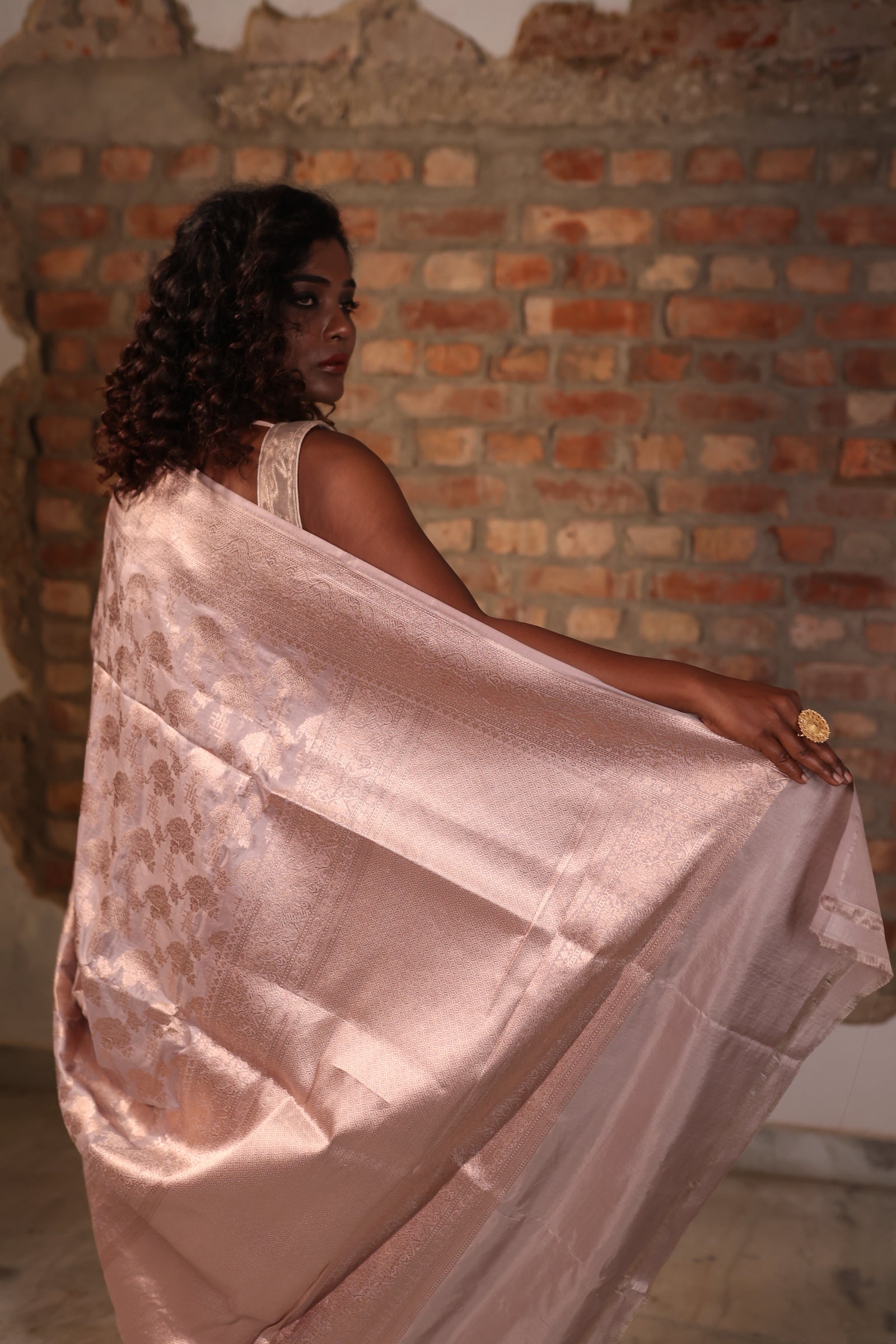 Ananya || Mushroom Grey Pure Katan Banarasi Saree with all over Floral Jaal woven in Matte Copper Zari