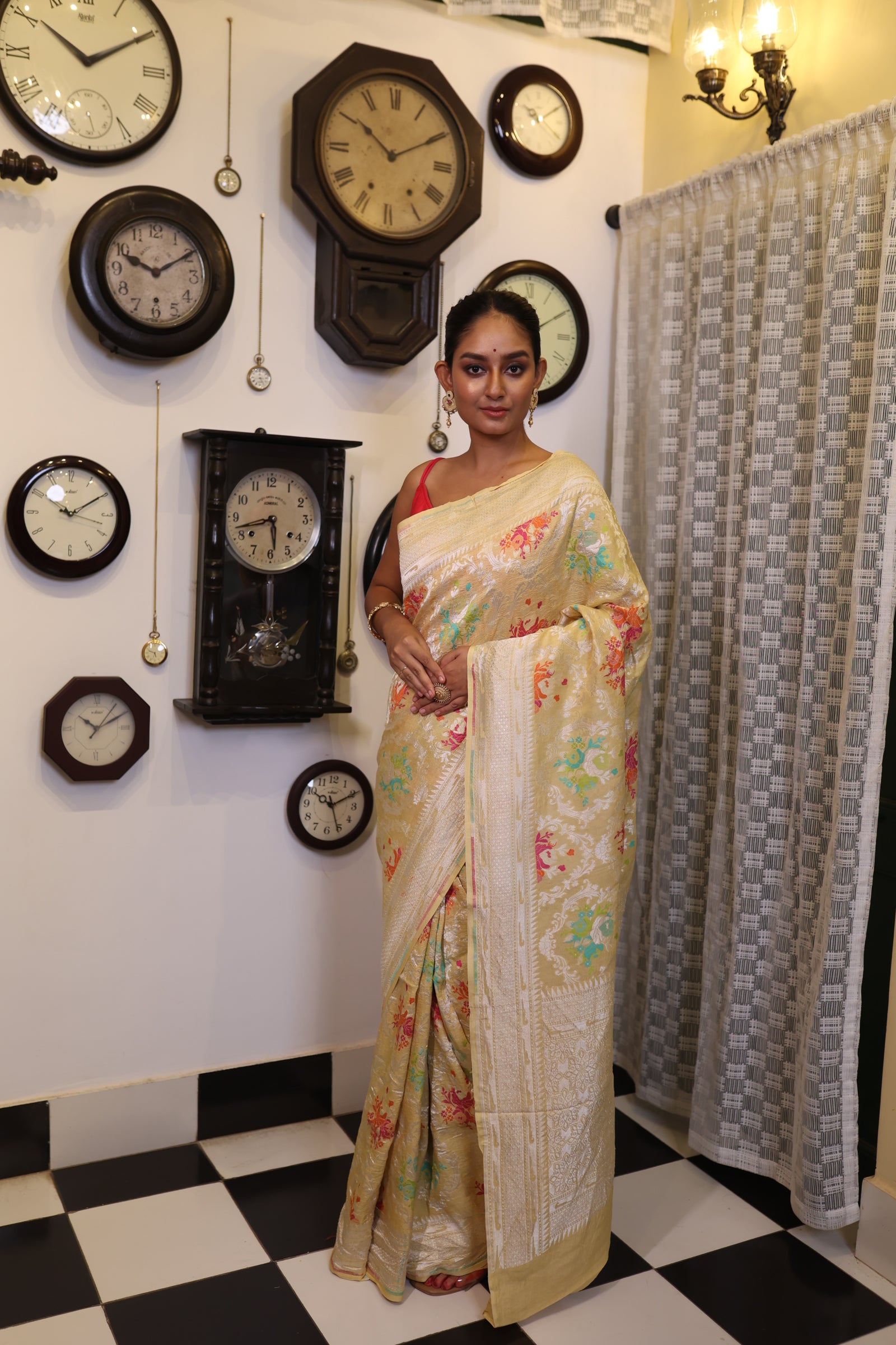 Rangili || Buttermilk Yellow Pure Tussar Georgette Handloom Banarasi Saree with all over Multi-colour Splash and Silver Zari Jaal