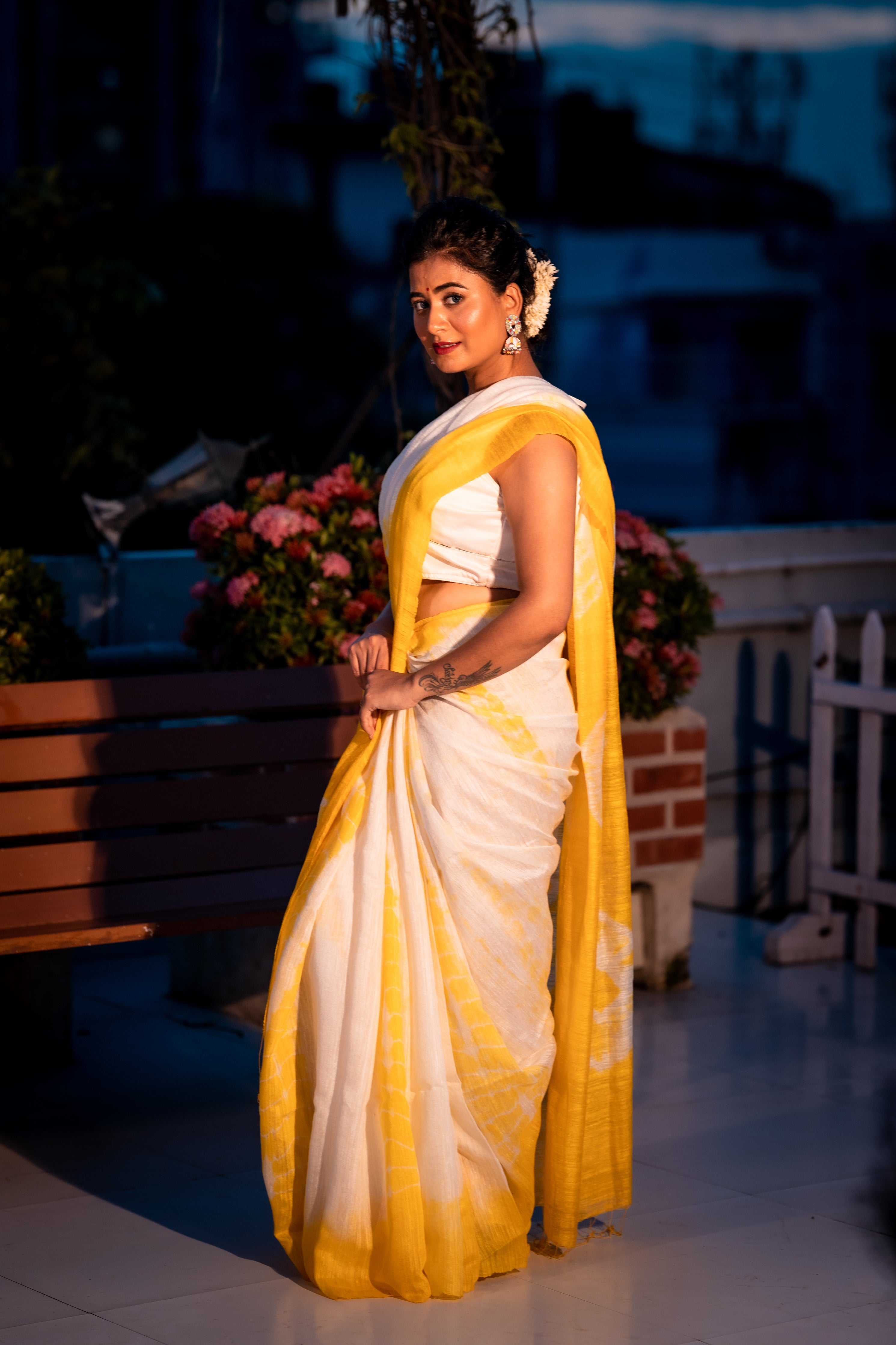 Mango Crush || Bright Yellow and Pure White Premium Matka Bengal Handloom Saree with all over Tie & Dye Bandhni