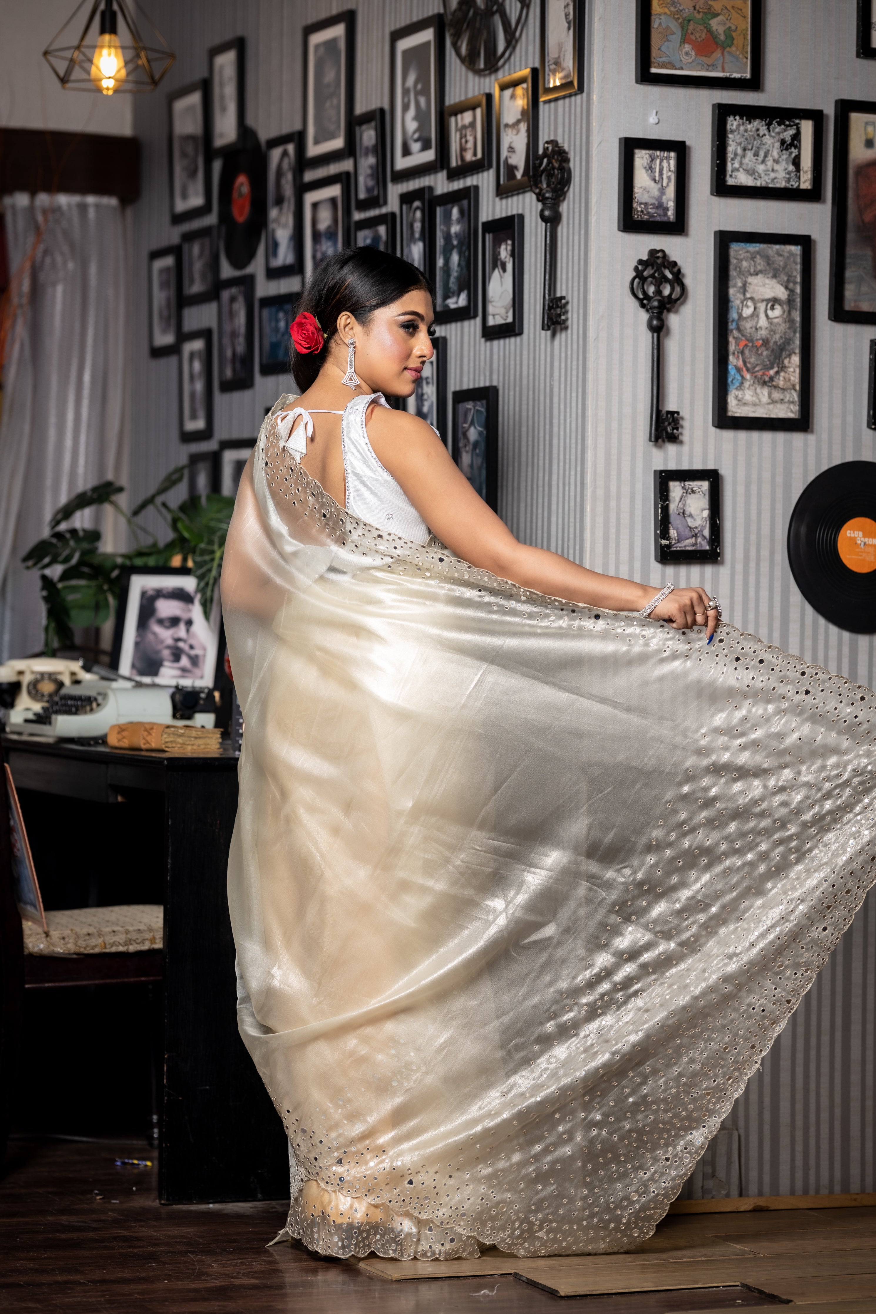 Pearline || Pearl Grey & Metallic Silver dual tone Raina Tissue Fancy Saree with Plain Body and Foil Mirror Handwork Border