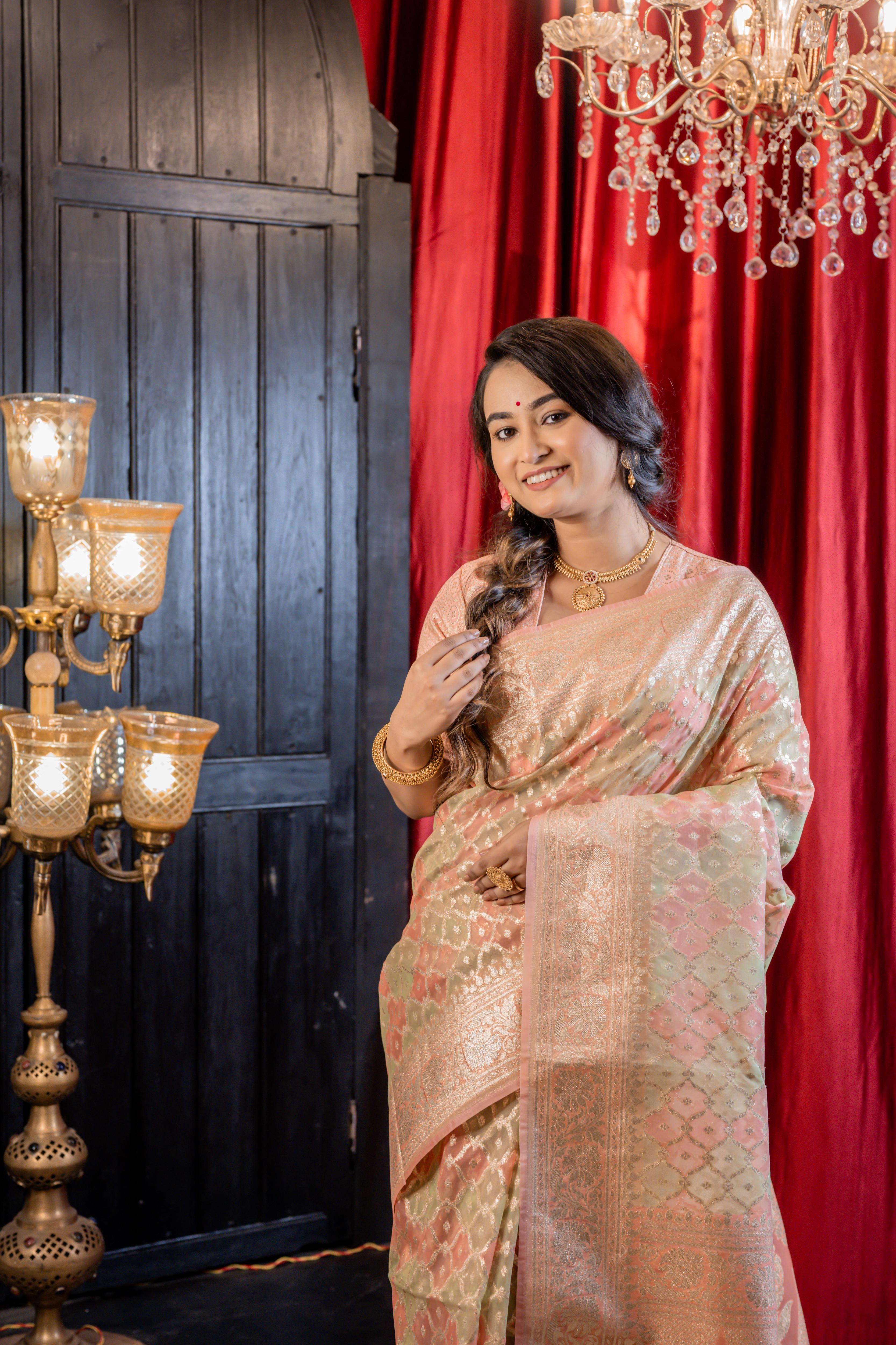 Lehak || Mint Green & Dusty Pink Rangkaat Pure Organza Banarasi Saree with all over Matte Gold Zari Buti and Jaal