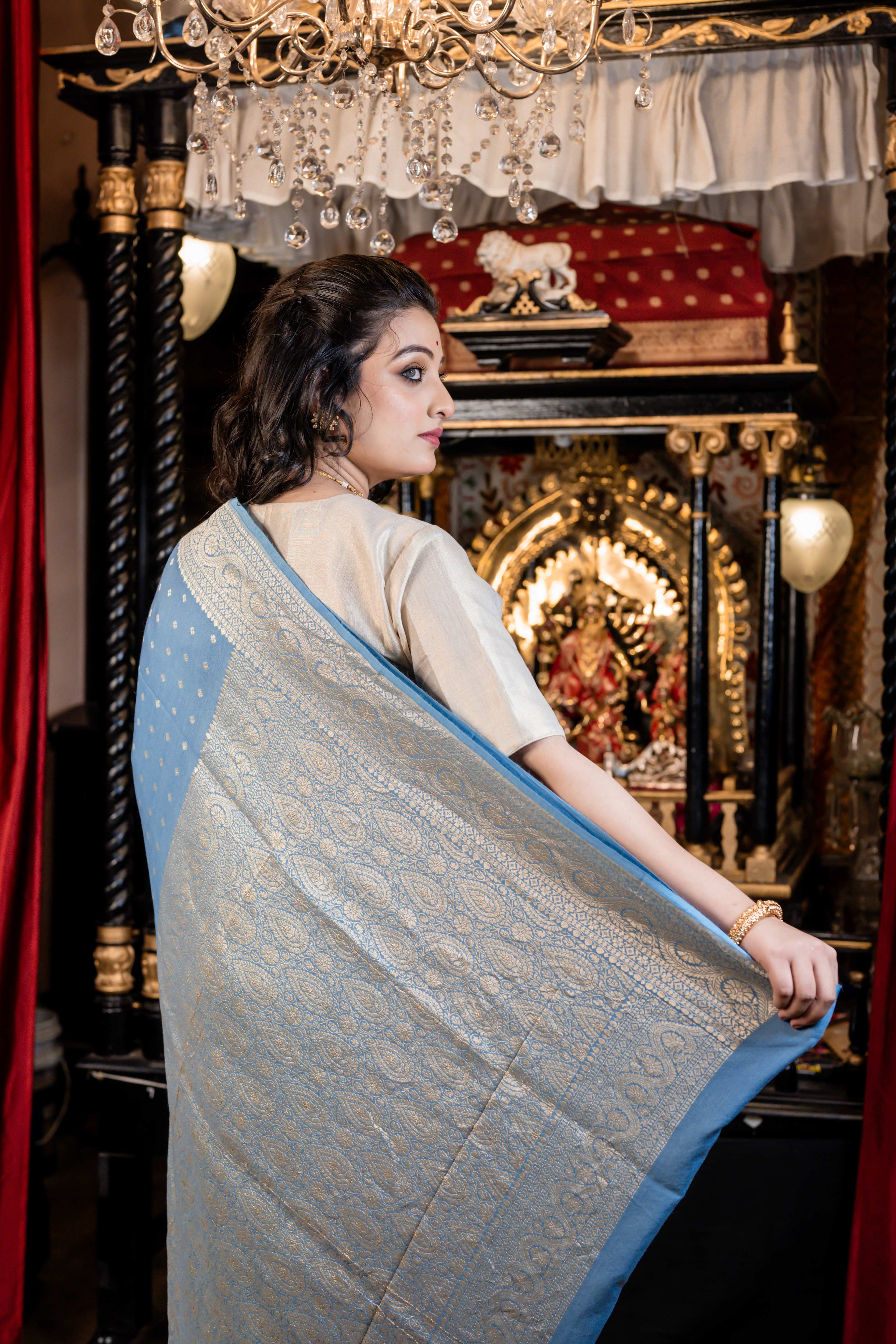 Kuhelika || Dusty Blue Khaddi Munga Banarasi Saree with all over Buti in Matte Gold Zari
