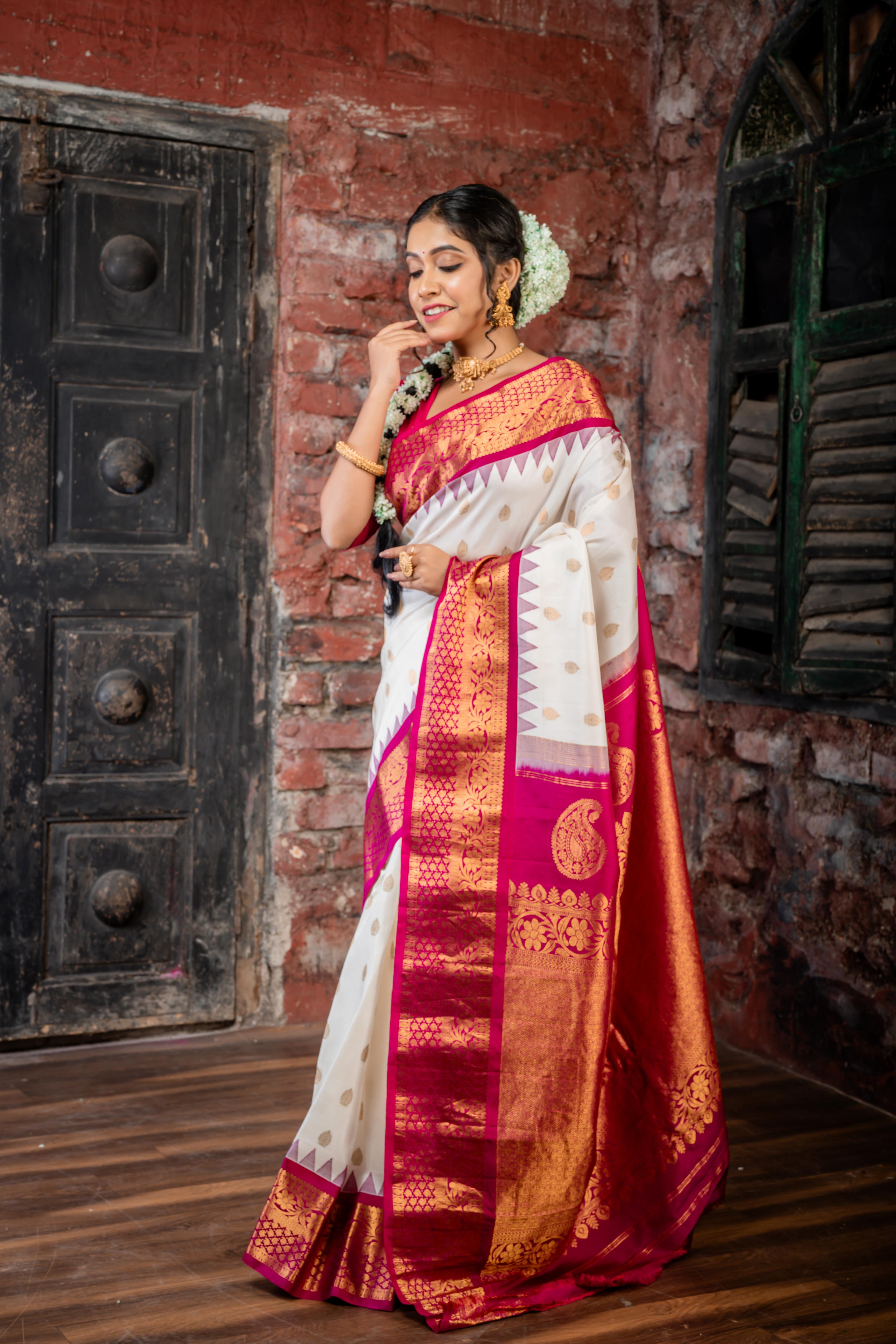 Shwetha || Off-White Pure Gadwal Silk Handloom Saree with all over Antique Gold Buti, Magenta & Antique Gold Zari Traditional design Border and Brocade Pallu