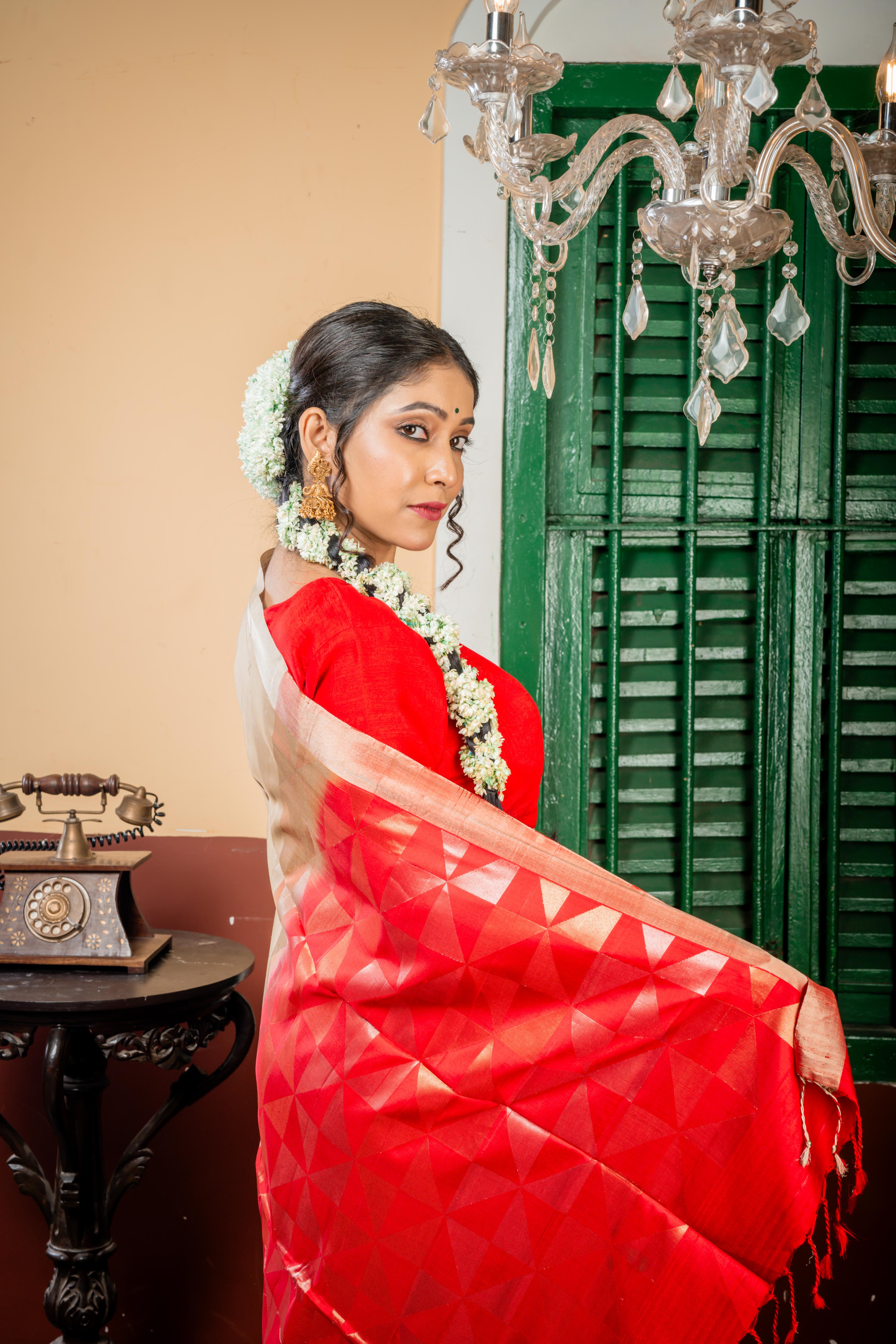 Ranjitha || Beige Gold Pattu Soft Silk Handloom Saree with all over Matte Gold & Matte Silver Zari Abstract Buta, Plain Copper Border and Red Border & Pallu in Antique Gold & Antique Silver Zari Abstract Triangle design