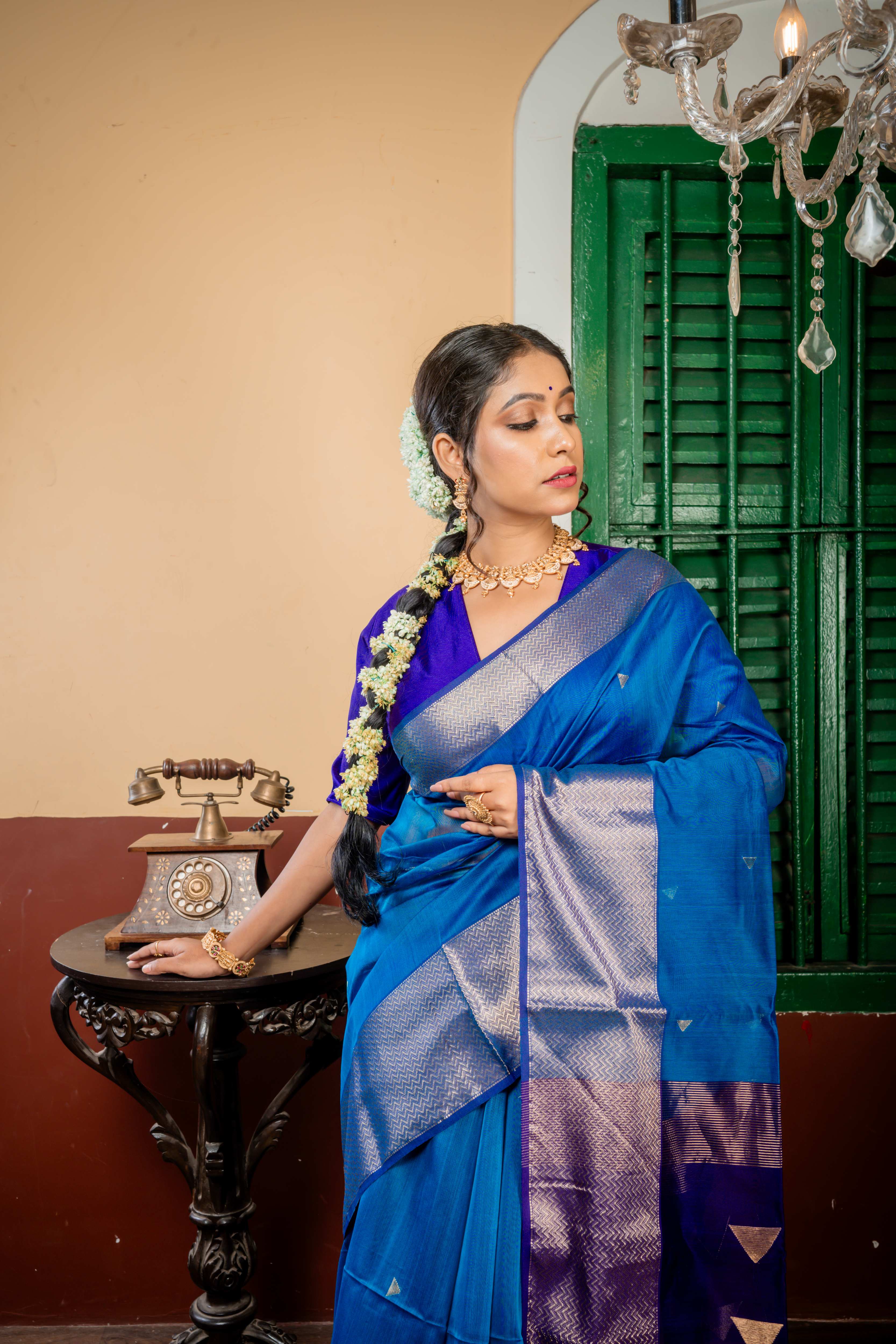 Shailaja || Peacock Blue & Violet dual tone Cotton Resham Maheshwari Handloom Saree with all over Antique Gold Zari Buta, Violet & Matte Gold Zari Brocade Border and Violet Pallu with Antique Gold Zari Stripe & Buta