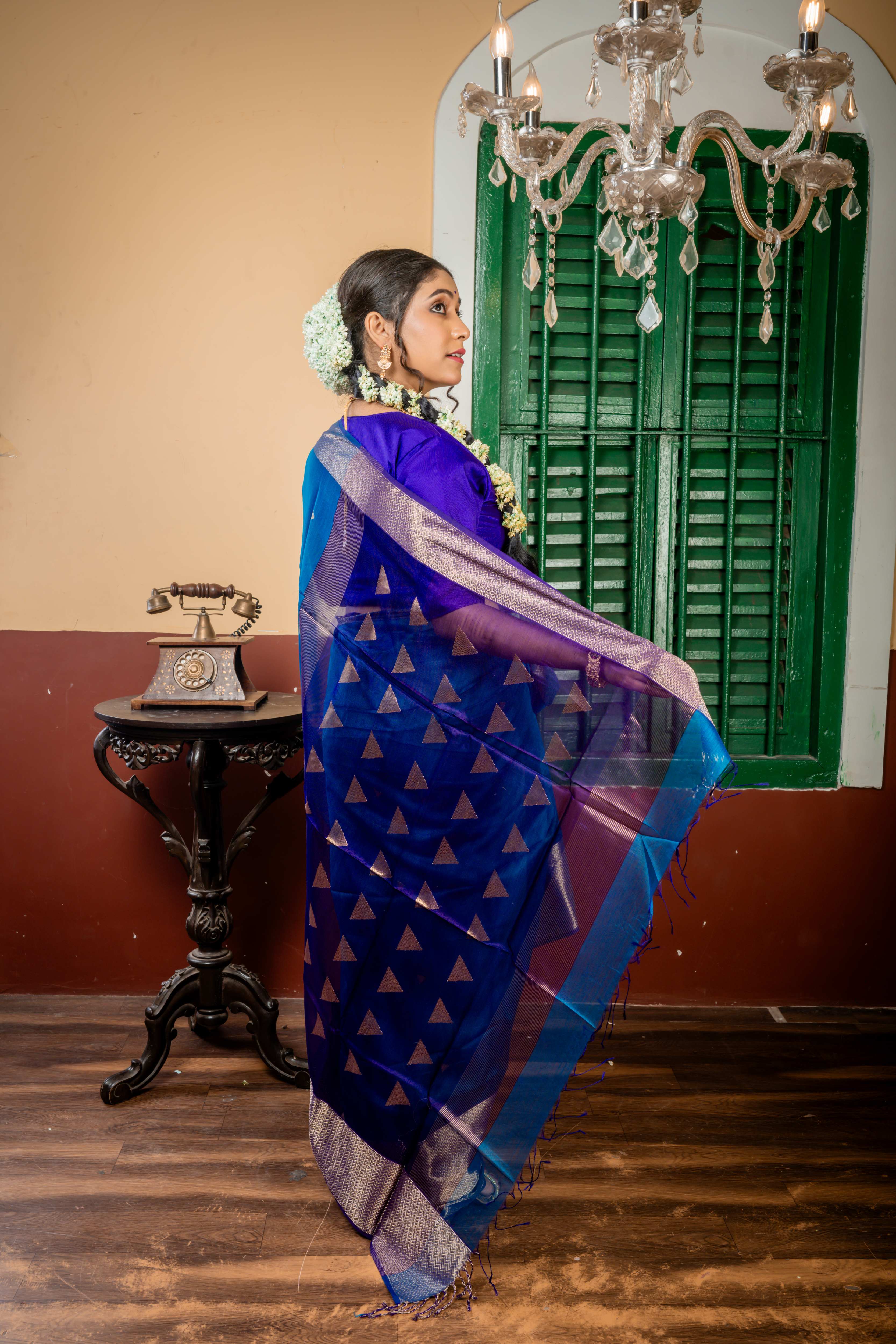 Shailaja || Peacock Blue & Violet dual tone Cotton Resham Maheshwari Handloom Saree with all over Antique Gold Zari Buta, Violet & Matte Gold Zari Brocade Border and Violet Pallu with Antique Gold Zari Stripe & Buta