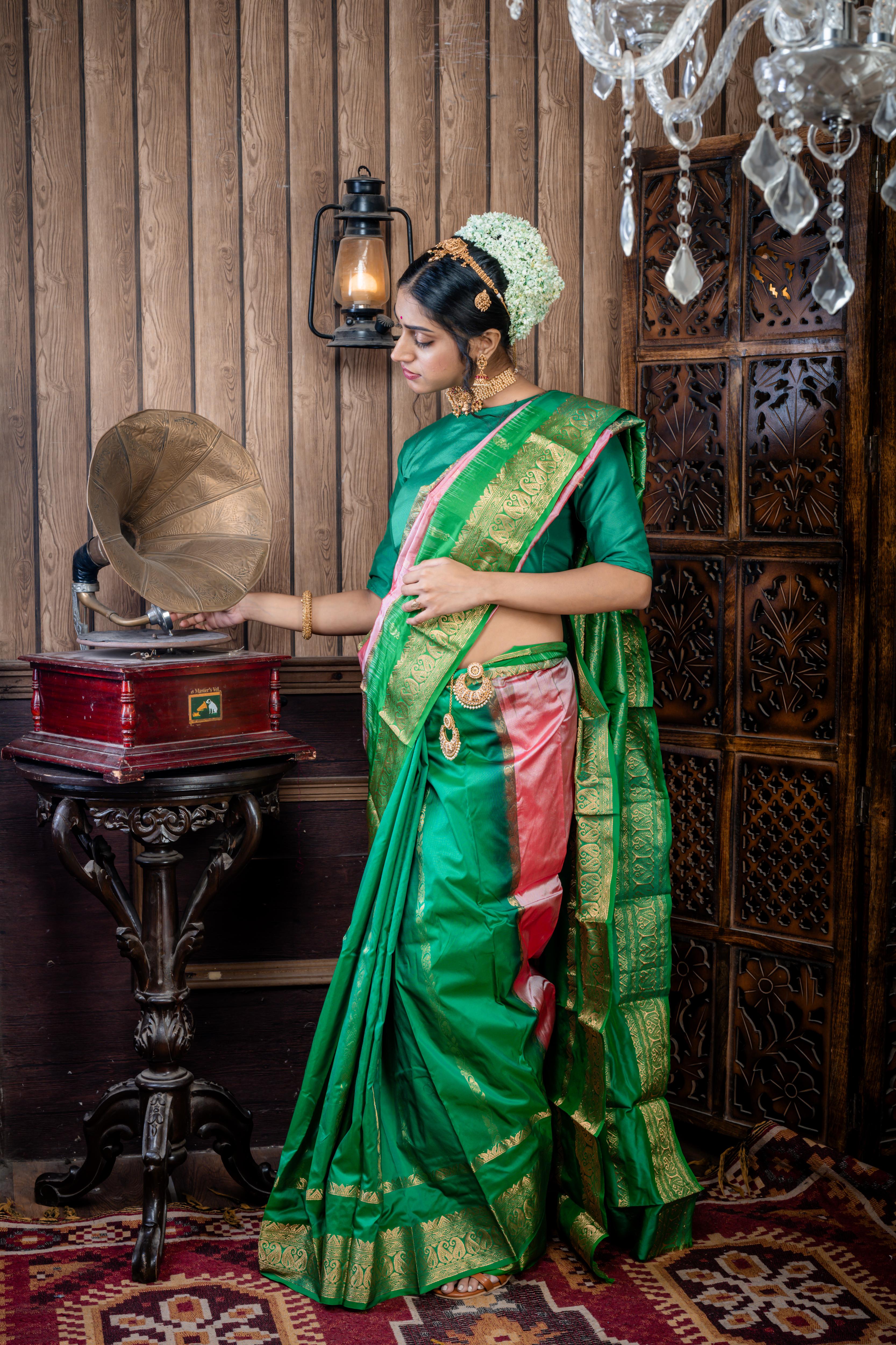 Jaya || Half Body Light Onion Pink & Steel Grey dual tone with Matte Gold Zari Buta and Half Body Forest Green & Matte Gold Zari Stripe 'Patli Pallu' Kanjivaram Silk Saree with Parrot Green & Golden Zari Traditional design Border & Pallu